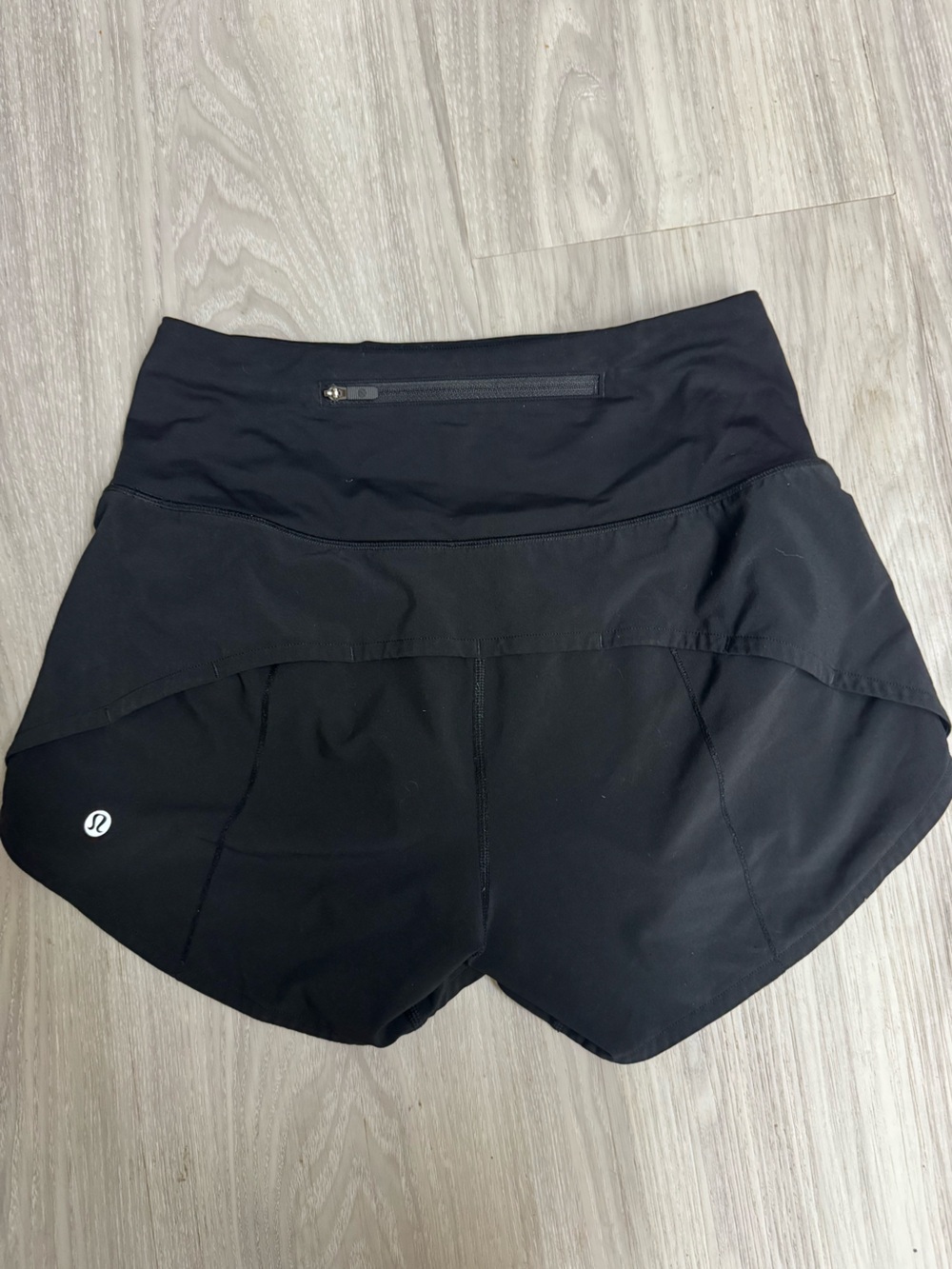 LULULEMON | Black Speed Up High-Rise Running Shorts | Inseam 4” | 2023 | Size 2 - Picture 4 of 10